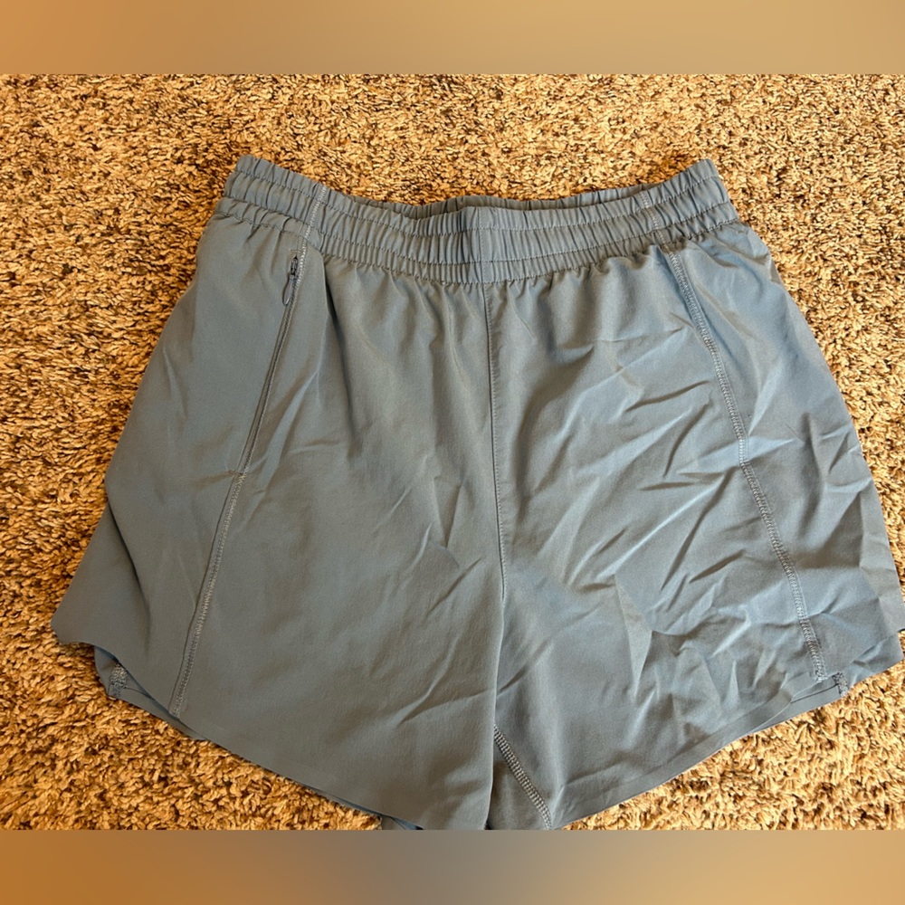 Athleta Girl Heart the Hustle 4” shorts